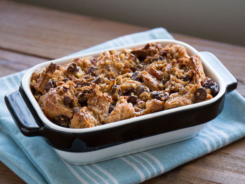 pen bred følelse Bread Pudding Recipe - FlavCity with Bobby Parrish