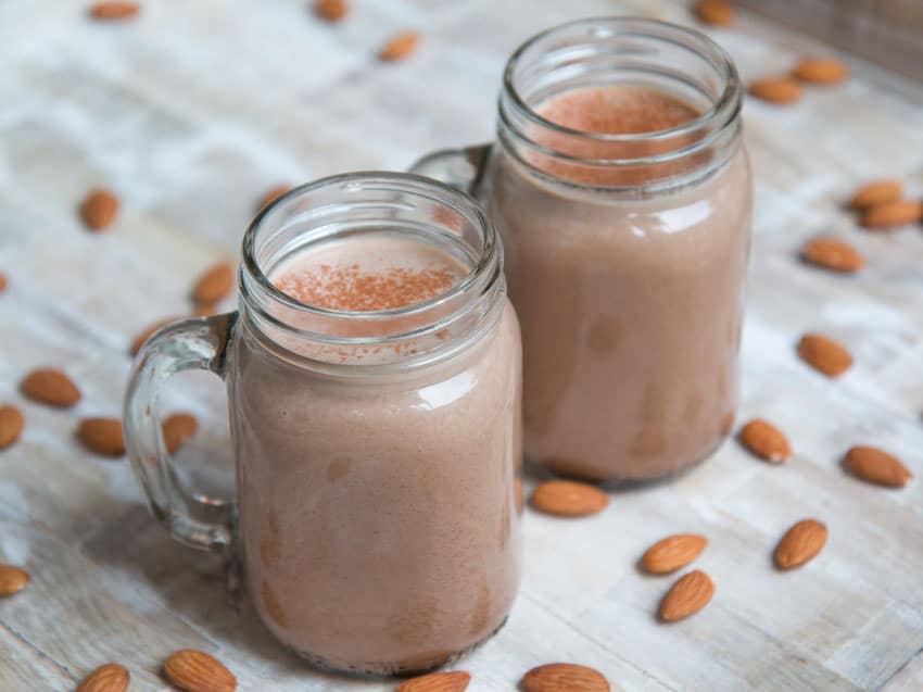 chocolate-almond-milk