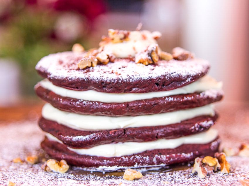 red-velvet-pancakes red-velvet-pancakes